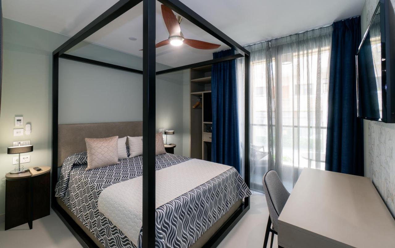 Hotel Perla Del Sur Torremolinos Kültér fotó