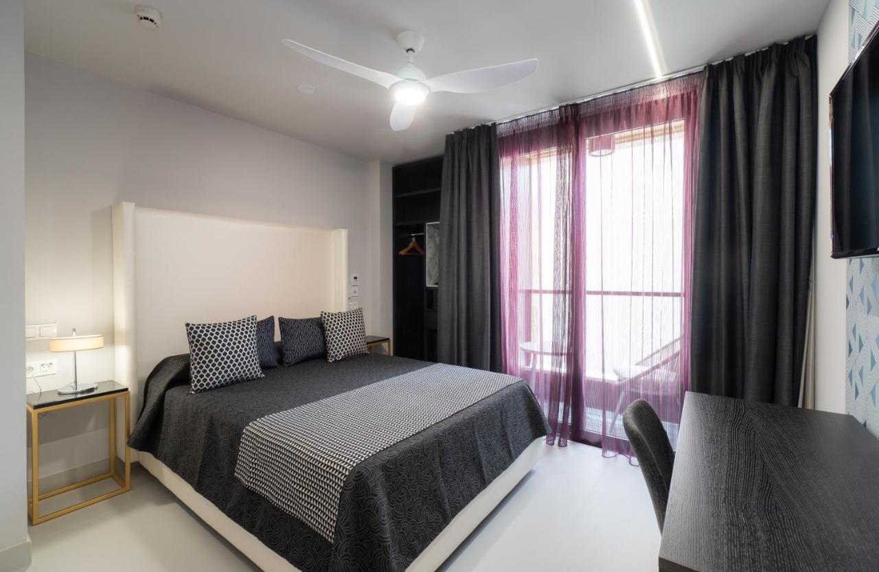 Hotel Perla Del Sur Torremolinos Kültér fotó