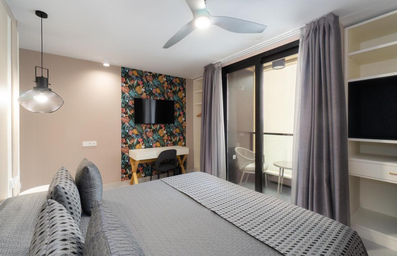 Hotel Perla Del Sur Torremolinos Kültér fotó