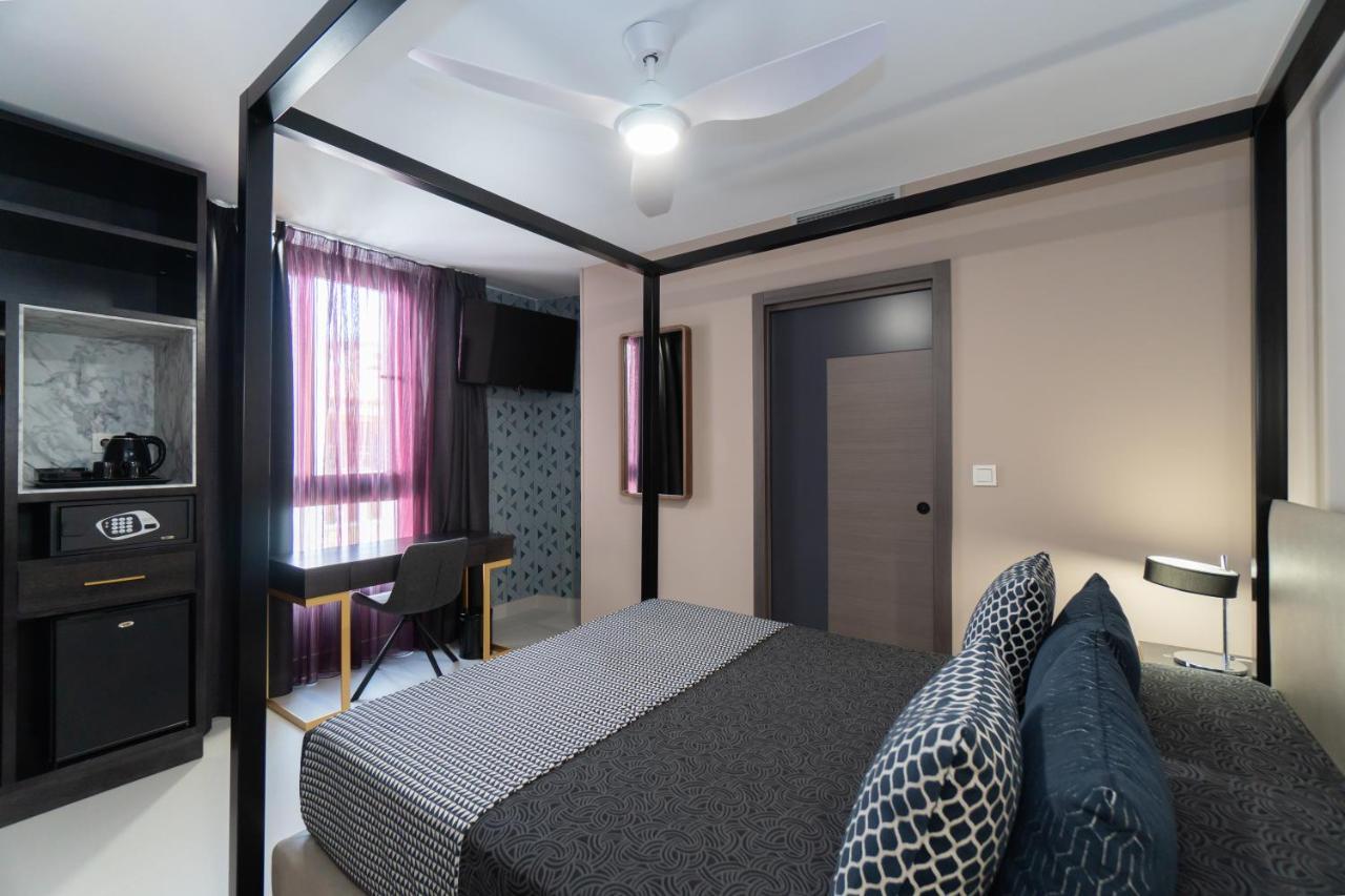 Hotel Perla Del Sur Torremolinos Kültér fotó