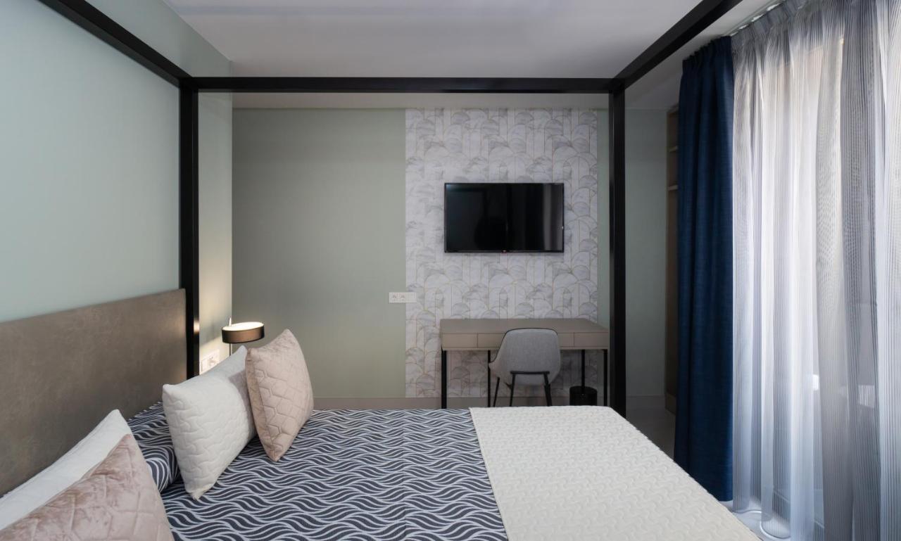 Hotel Perla Del Sur Torremolinos Kültér fotó