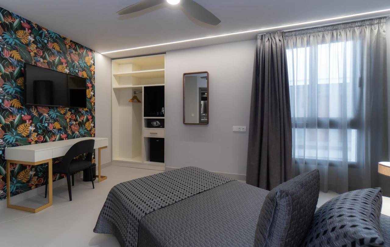 Hotel Perla Del Sur Torremolinos Kültér fotó