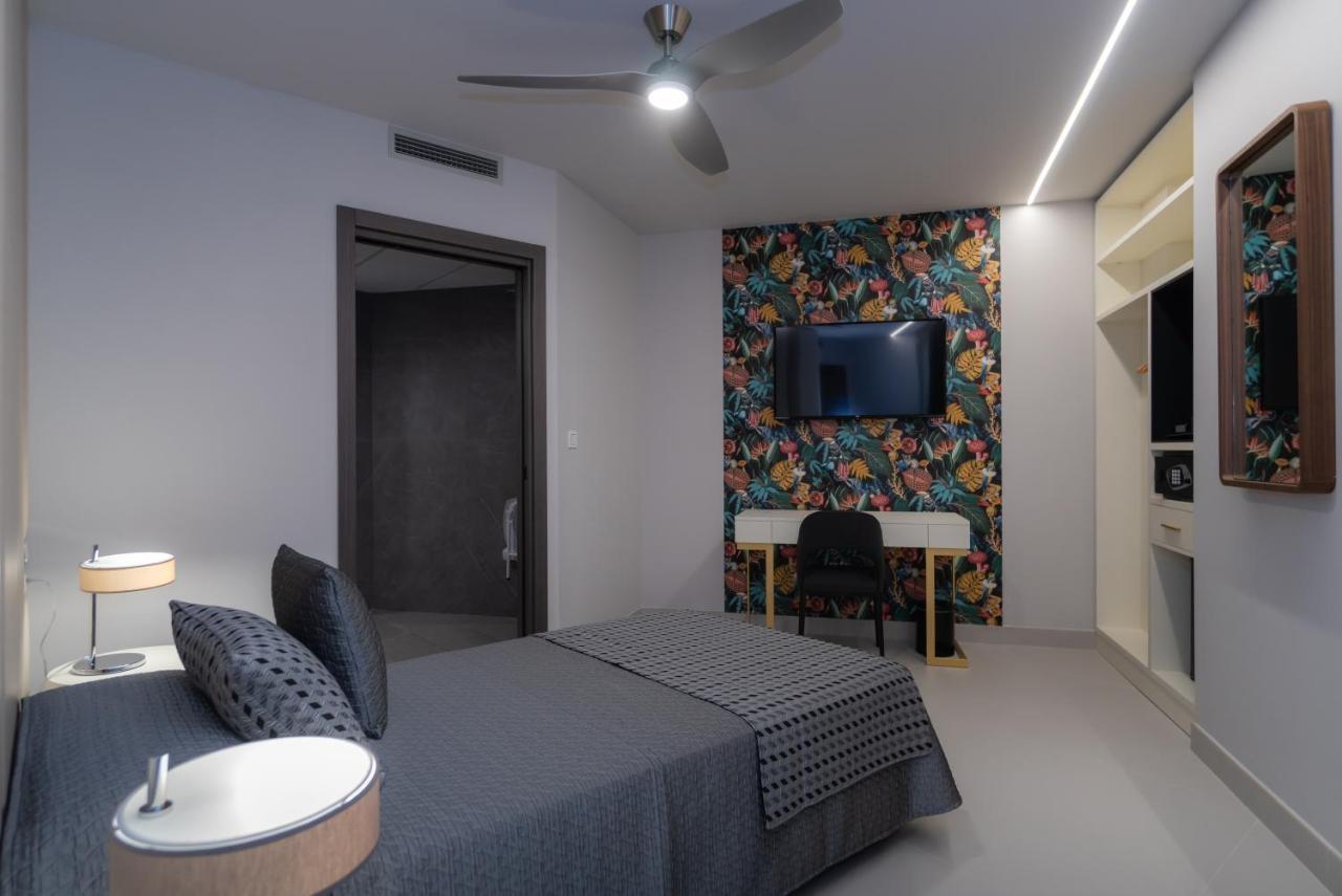 Hotel Perla Del Sur Torremolinos Kültér fotó